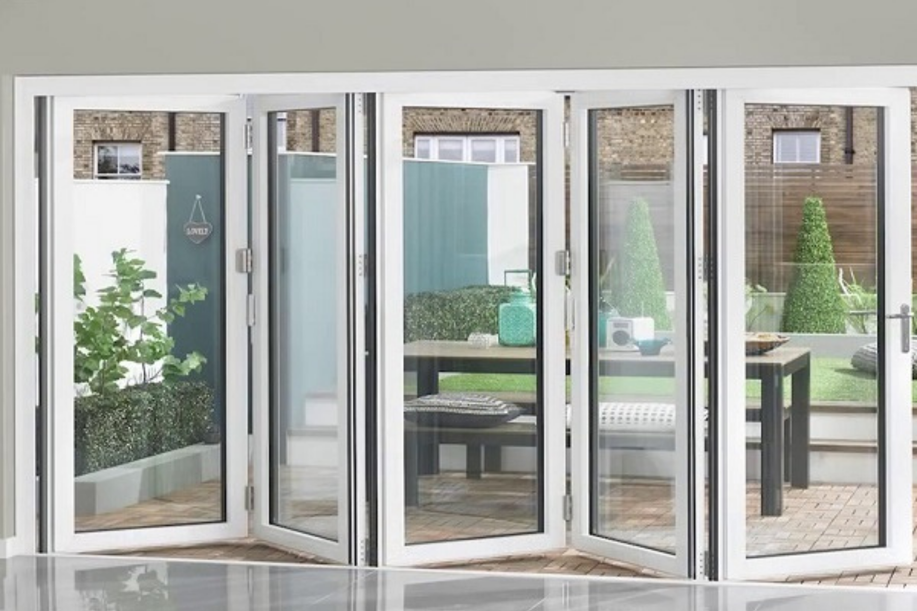 Ưu điểm cửa nhôm Việt Pháp